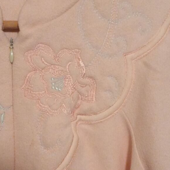 Vintage Shadowline Fleece Housecoat-Medium-Floral Embroidered Yoke-Pockets-Zip - Picture 3 of 10
